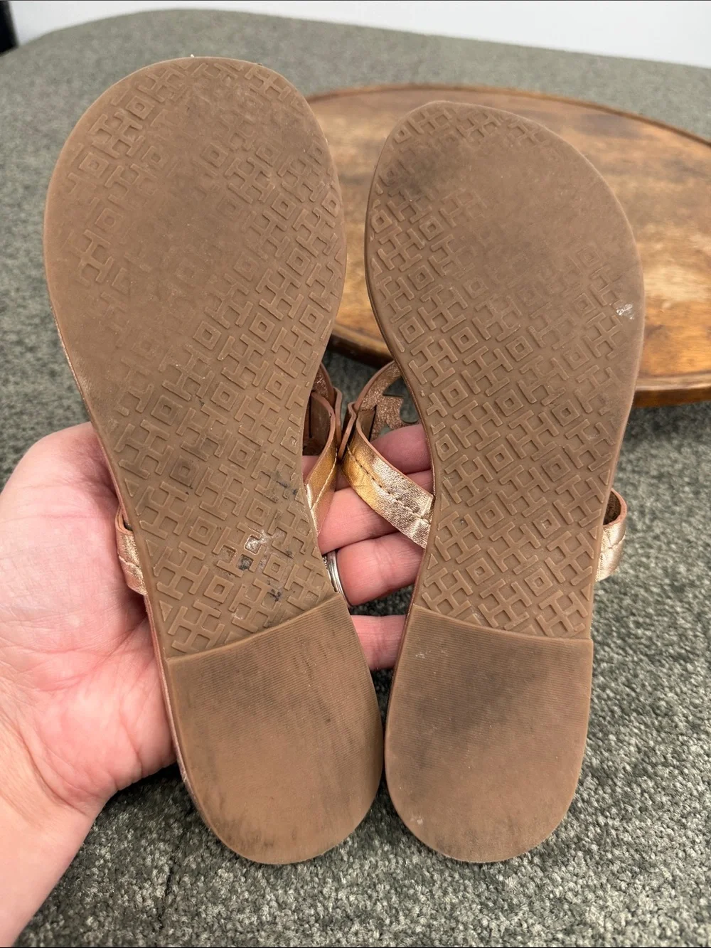Tory Burch Sandals Wm 6.5 M Metallic Rose Gold Leather Logo Thong Flip flops